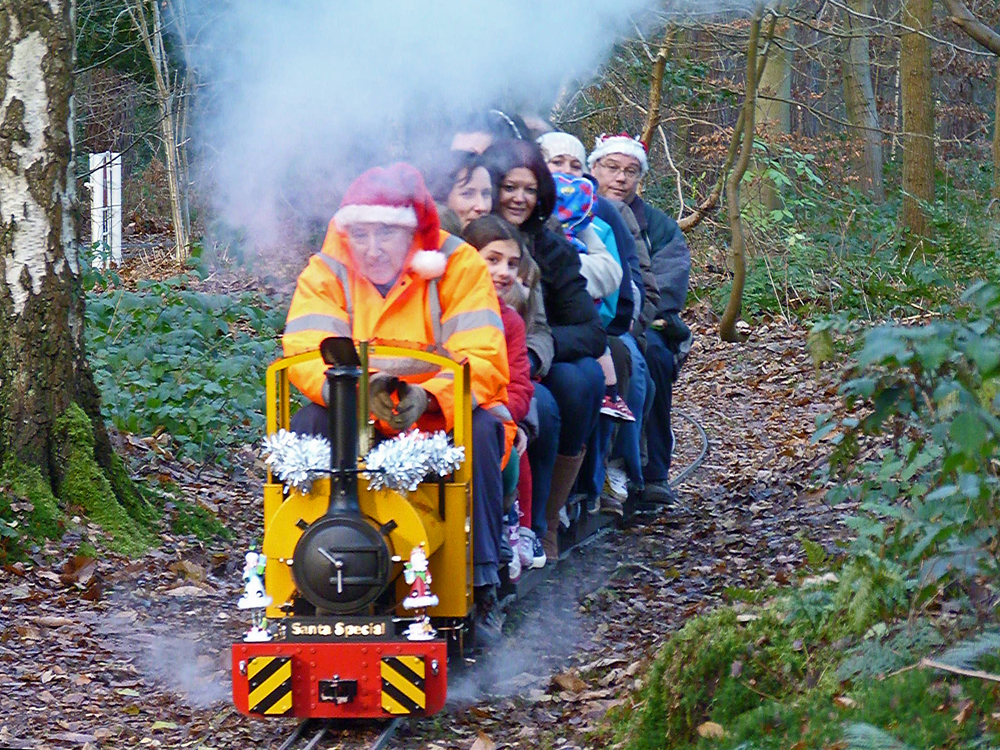 A Pinewood Santa Special
