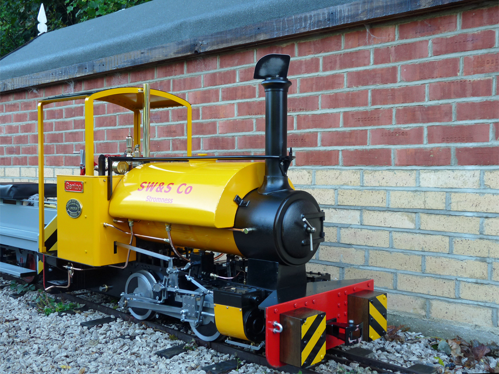'Genoo' alongside the Leatherhead engine shed.
